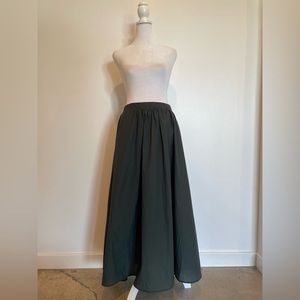 Hidden Forest Market Skirt Size Medium